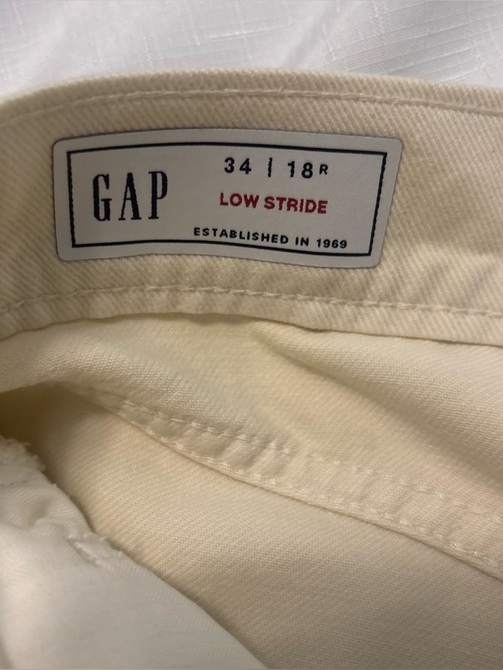 Gap Birch Ivory Low Rise Stride Jeans SZ 18/34 Denim Wide Leg Baggy Slouchy NWT - Picture 2 of 12
